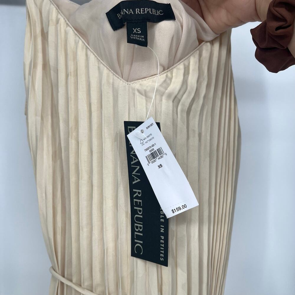 Banana Republic Cream Pleated Midi Dress NWT XS Sleeveless Tie Waist Elegant - Picture 7 of 8